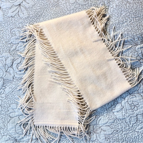 Nordstrom 100% Cashmere All-Around Fringe Scarf Wrap Cream Ivory💛 - Picture 2 of 9